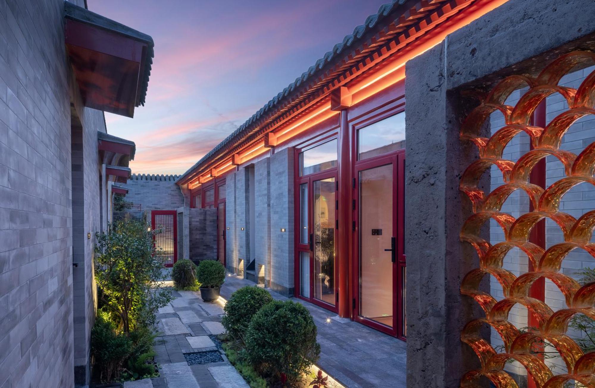 Happy Dragon Courtyard- Newly Renovated With French Windows, Near Tian'Anmen Forbidden City,Lama Temple And Heaven Temple, 3Minutes Walk From Subway,Fluent English Speaking With Tourist Sights Tickets Service ,Free Coffee &Laundry Service Pequim Exterior foto