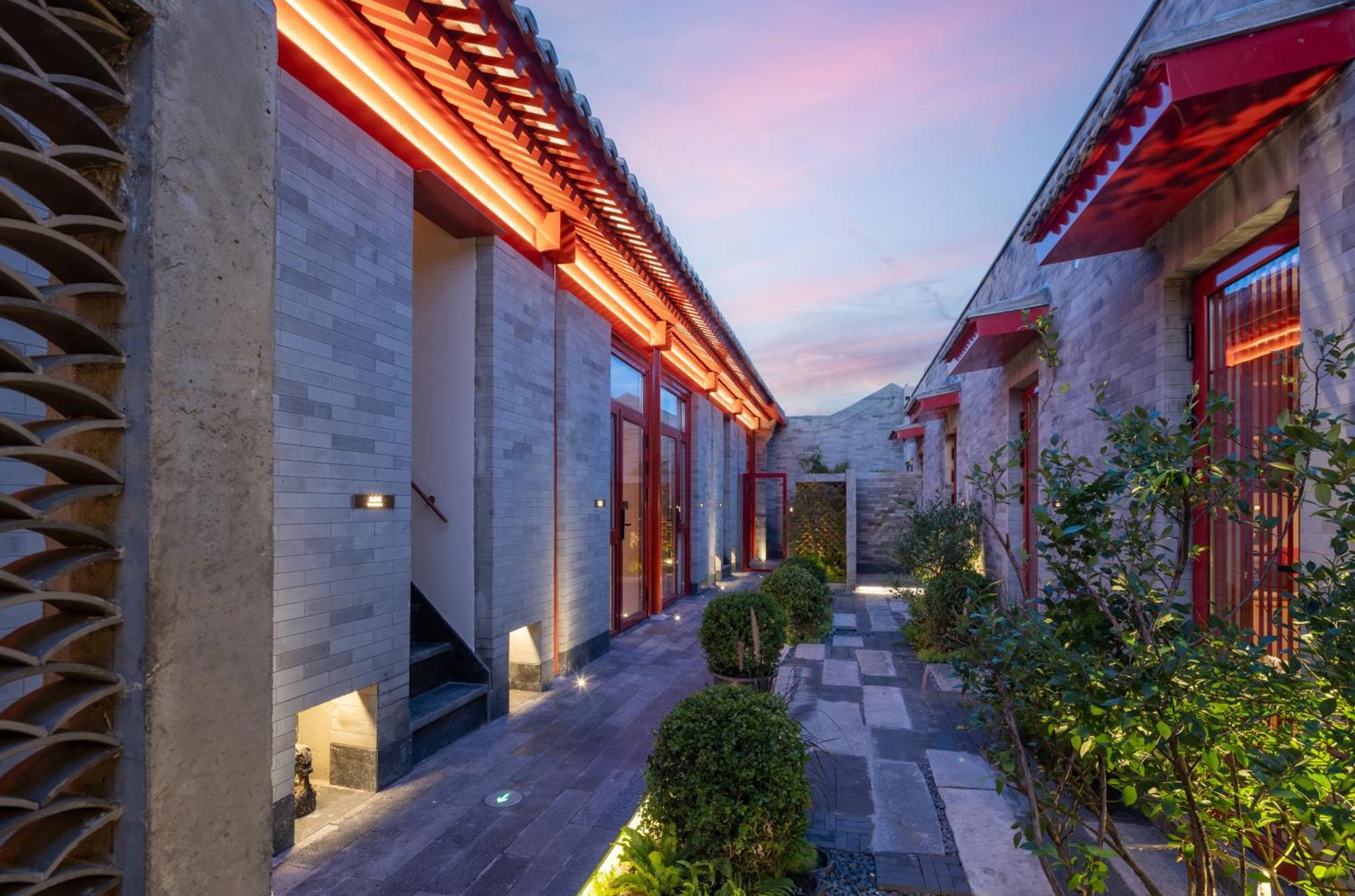 Happy Dragon Courtyard- Newly Renovated With French Windows, Near Tian'Anmen Forbidden City,Lama Temple And Heaven Temple, 3Minutes Walk From Subway,Fluent English Speaking With Tourist Sights Tickets Service ,Free Coffee &Laundry Service Pequim Exterior foto