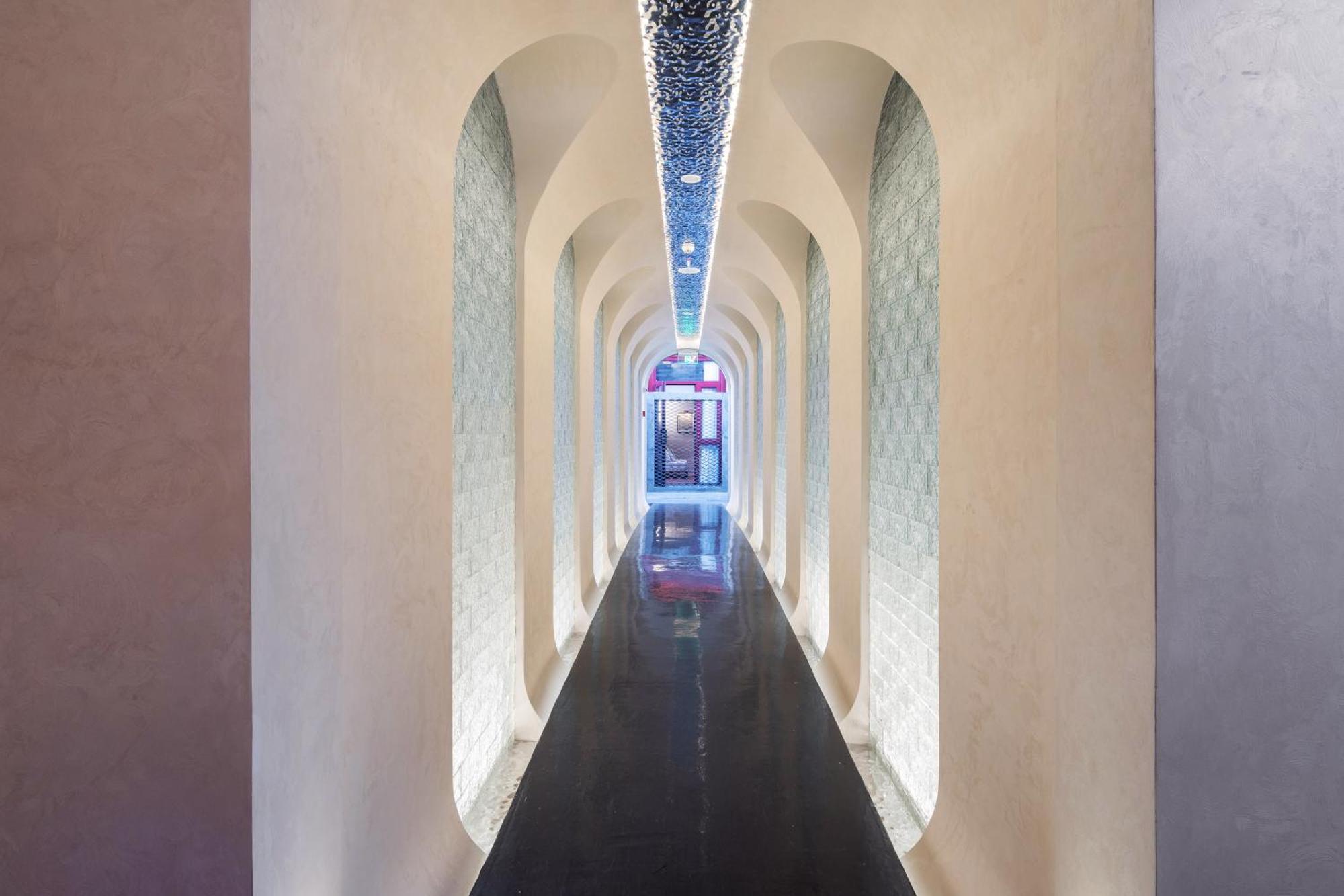 Happy Dragon Courtyard- Newly Renovated With French Windows, Near Tian'Anmen Forbidden City,Lama Temple And Heaven Temple, 3Minutes Walk From Subway,Fluent English Speaking With Tourist Sights Tickets Service ,Free Coffee &Laundry Service Pequim Exterior foto